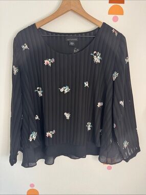 Metaphor Black Floral Pleated Long-Sleeve Cottagecore Blouse N0275